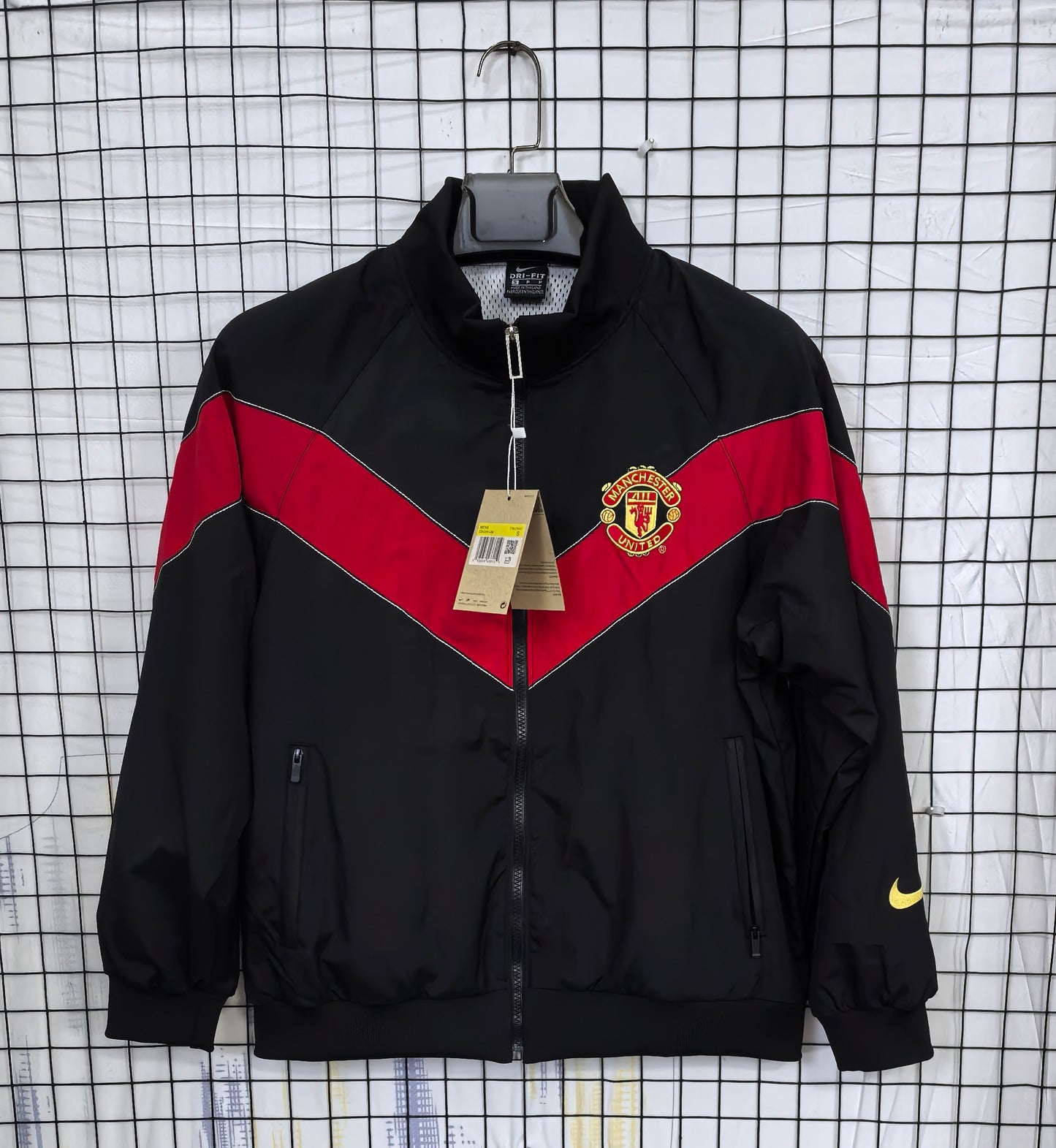 Manchester United 2006/07 Retro Windbreaker Black