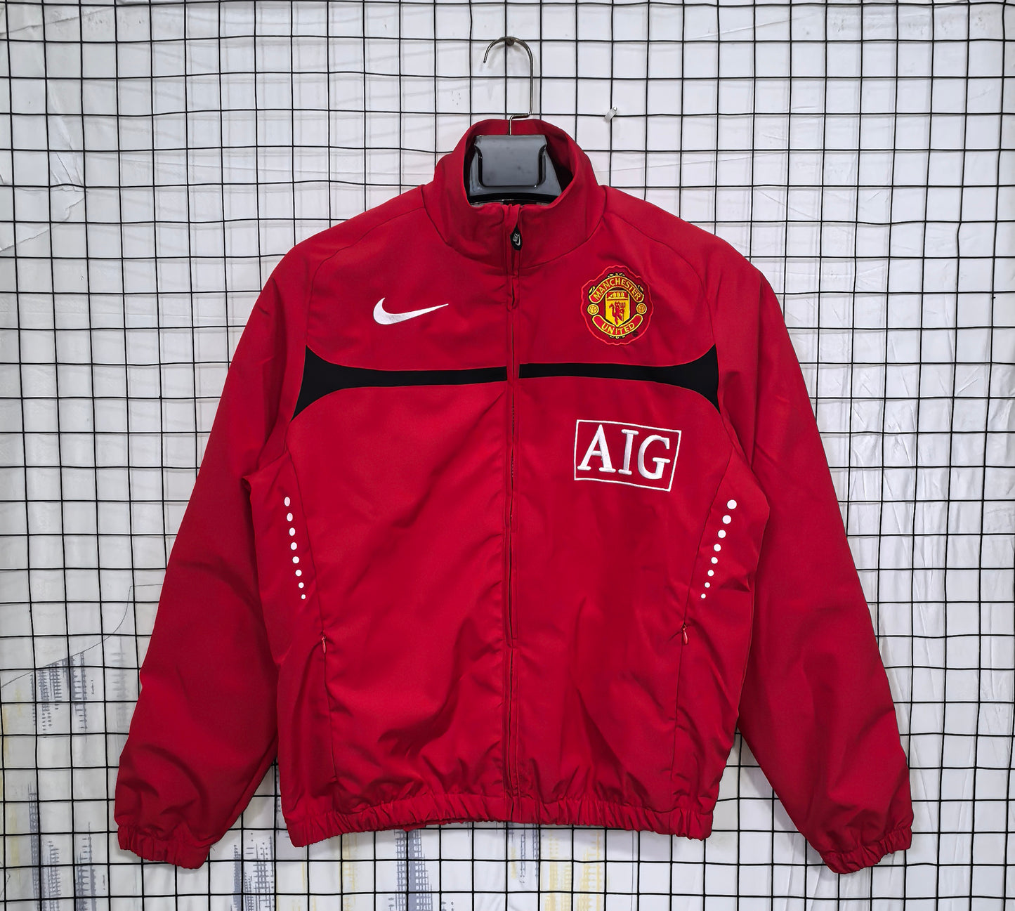 Manchester United 2010/11 Retro Windbreaker Red