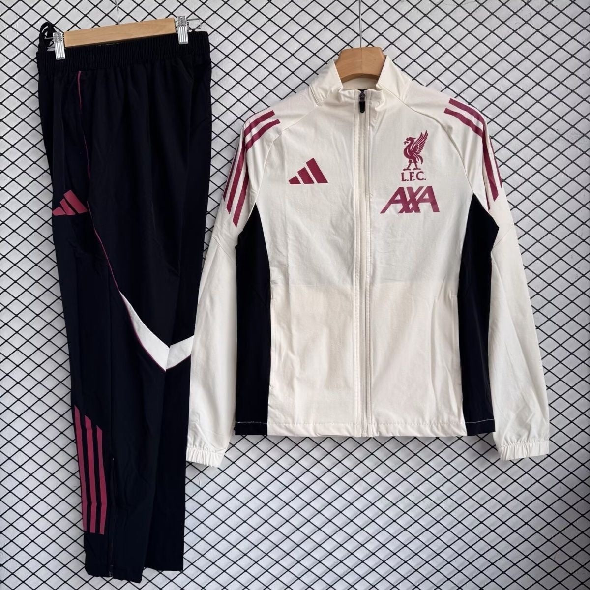 25/26 Liverpool FC Windbreaker Jackets With Pants