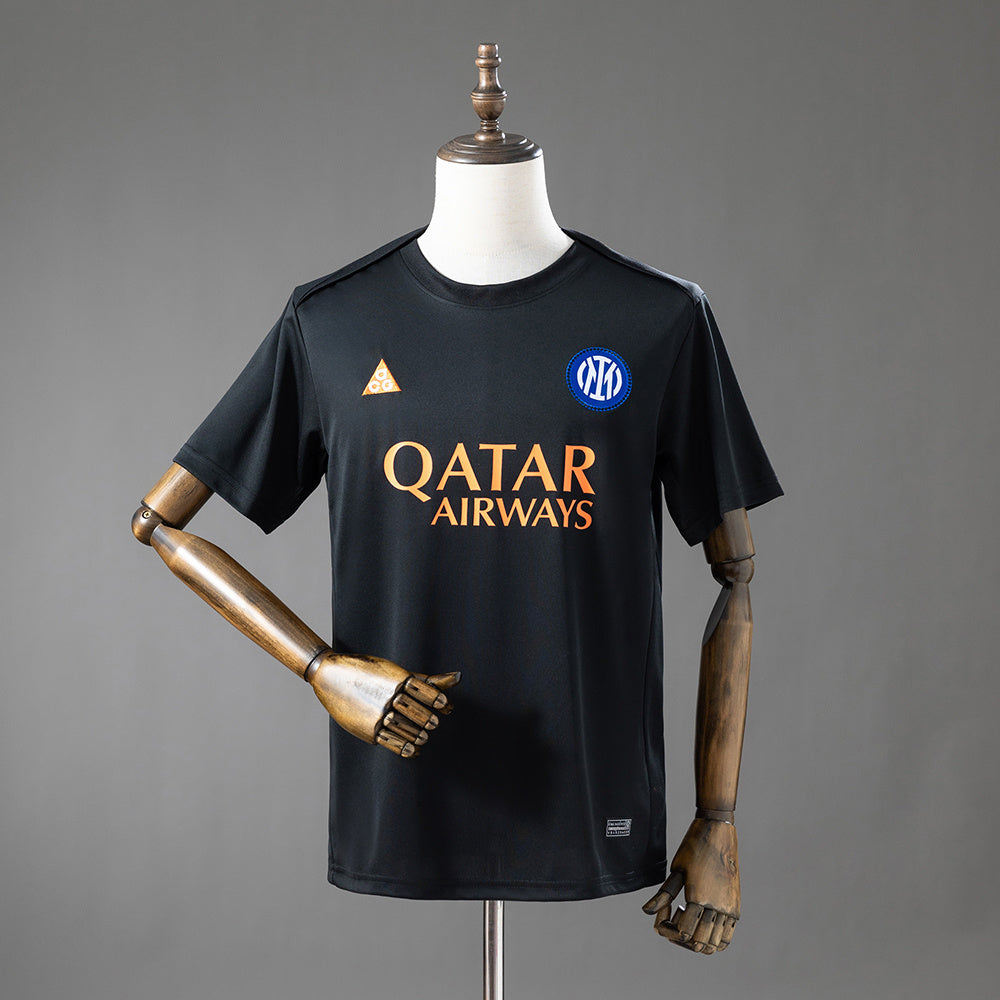 Inter Milan 2025/26 Black Pre-Match Fan Jersey