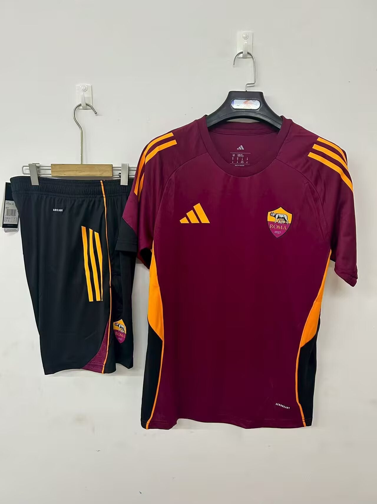 25/26 Roma Red training Fan Jersey
