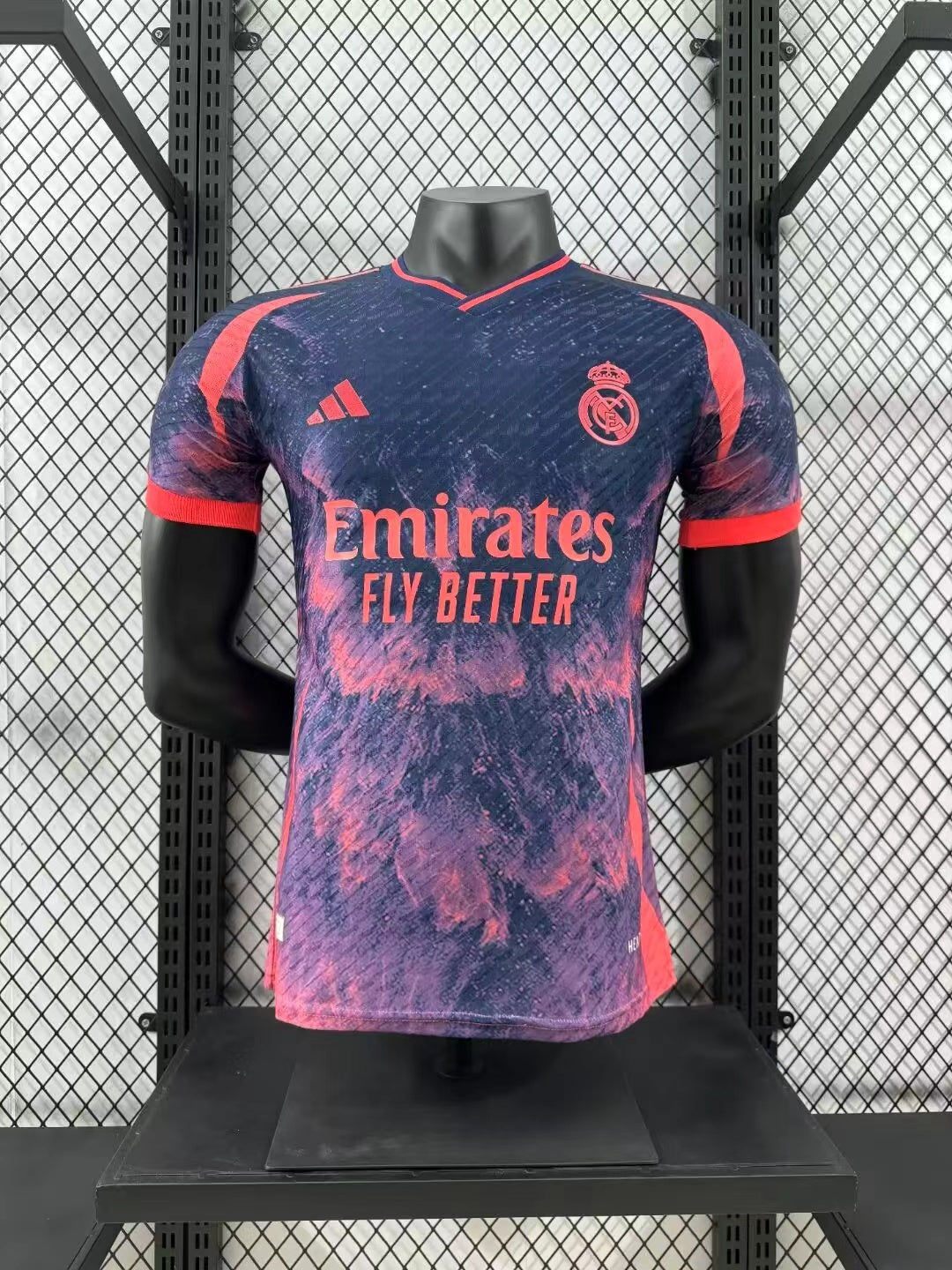 24/25 Real Madrid Special Edition pink Player Fan Jersey