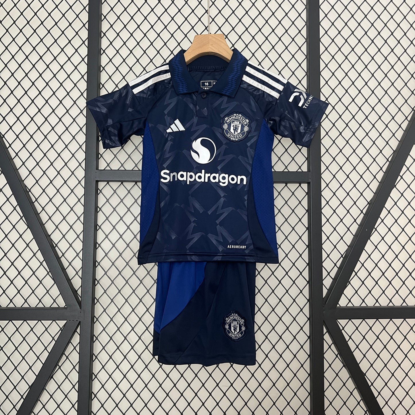 24/25 Manchester United away Kids Fan Jersey