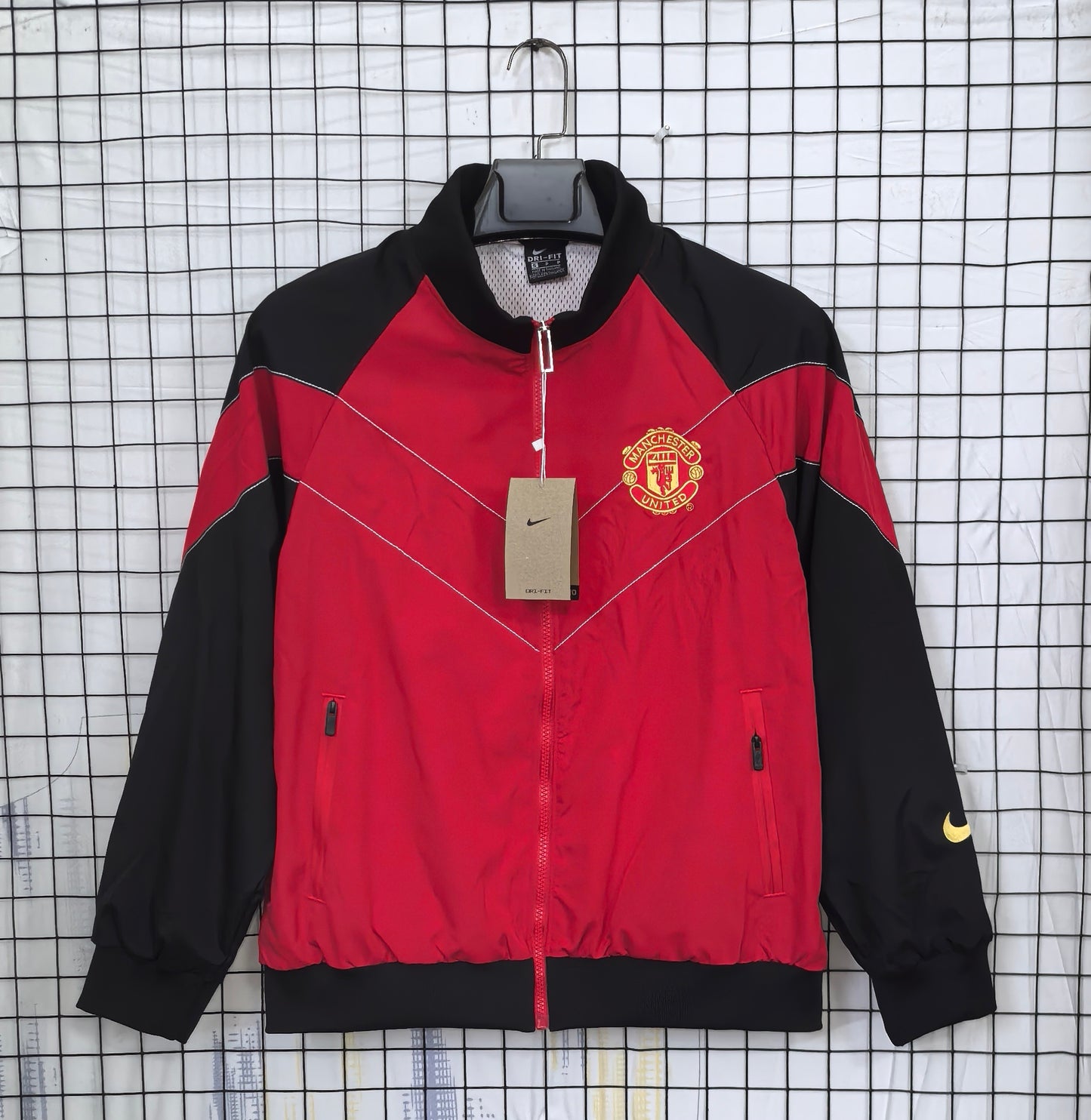 Manchester United 2006/07 Retro Windbreaker Red