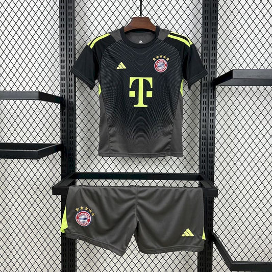25/26 Bayern Munich Black Goalkeeper Kids Fan Jersey