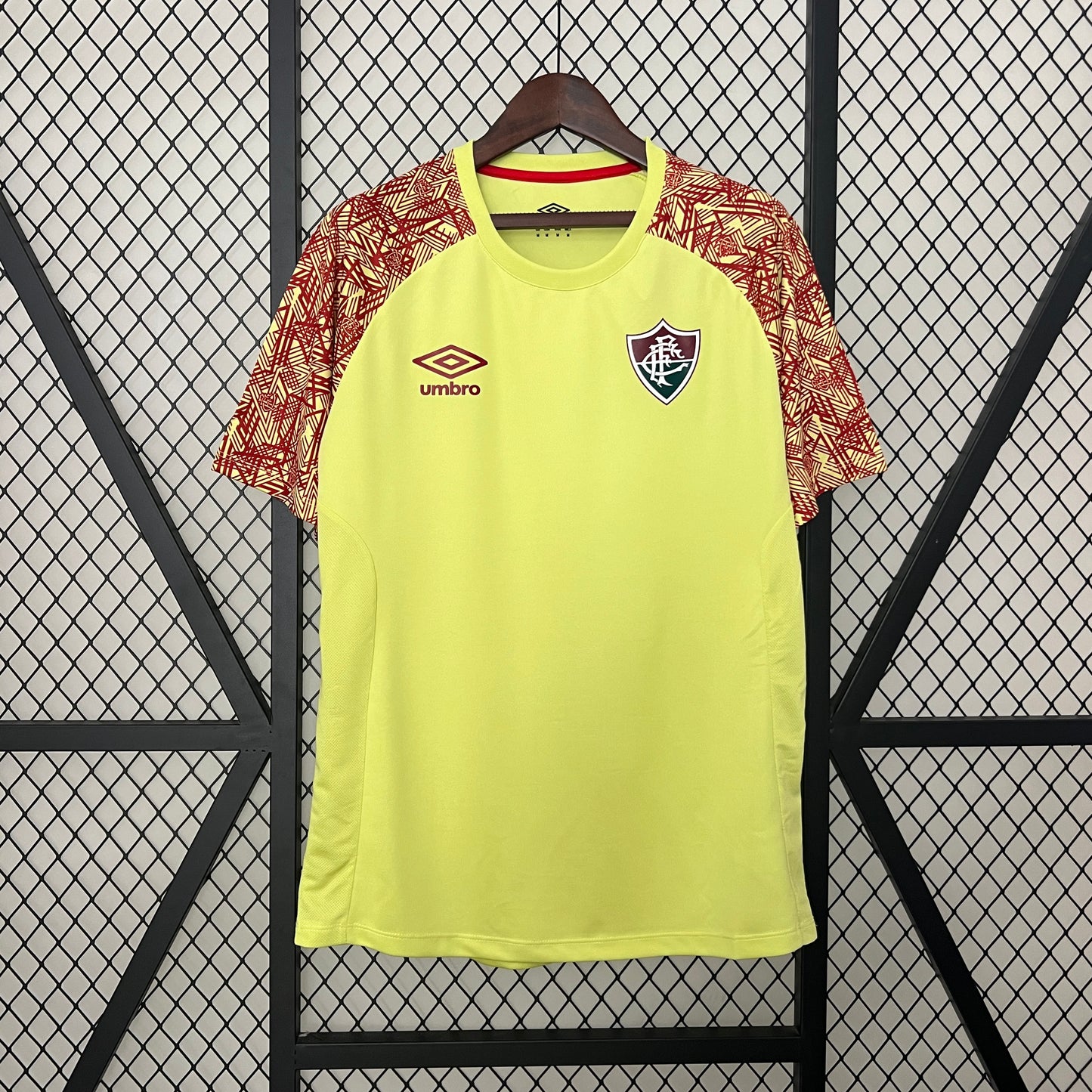 24/25 Atletico Mineiro Goalkeeper Yellow Fan Jersey