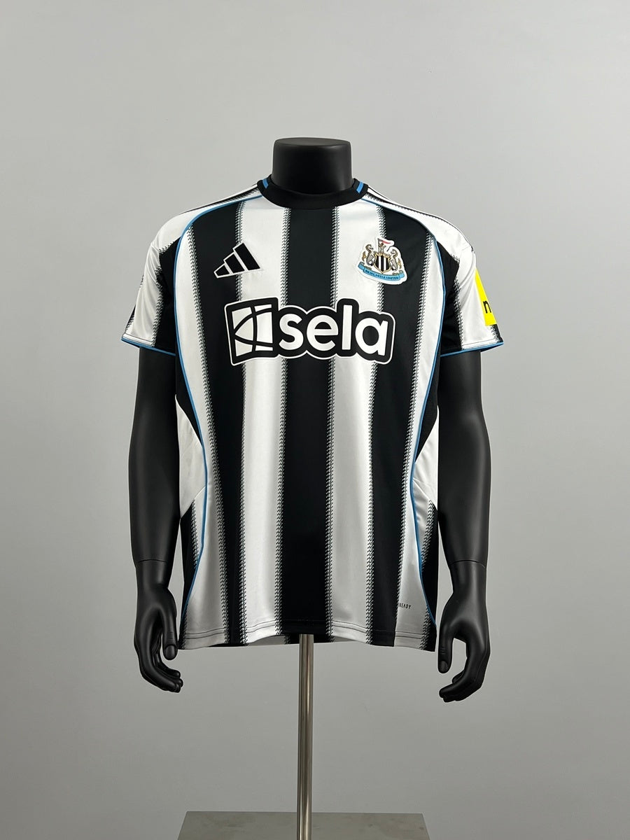 25/26 Newcastle United Home Soccer Fan Jersey