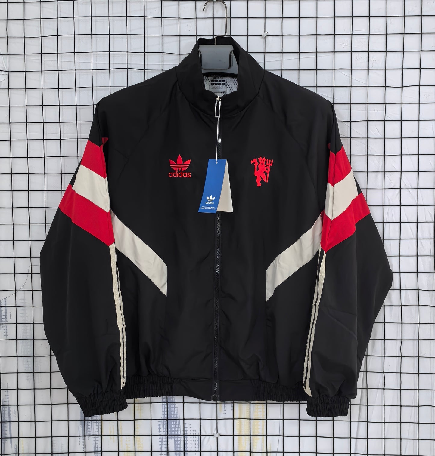 Manchester United 2024/25 Windbreaker White