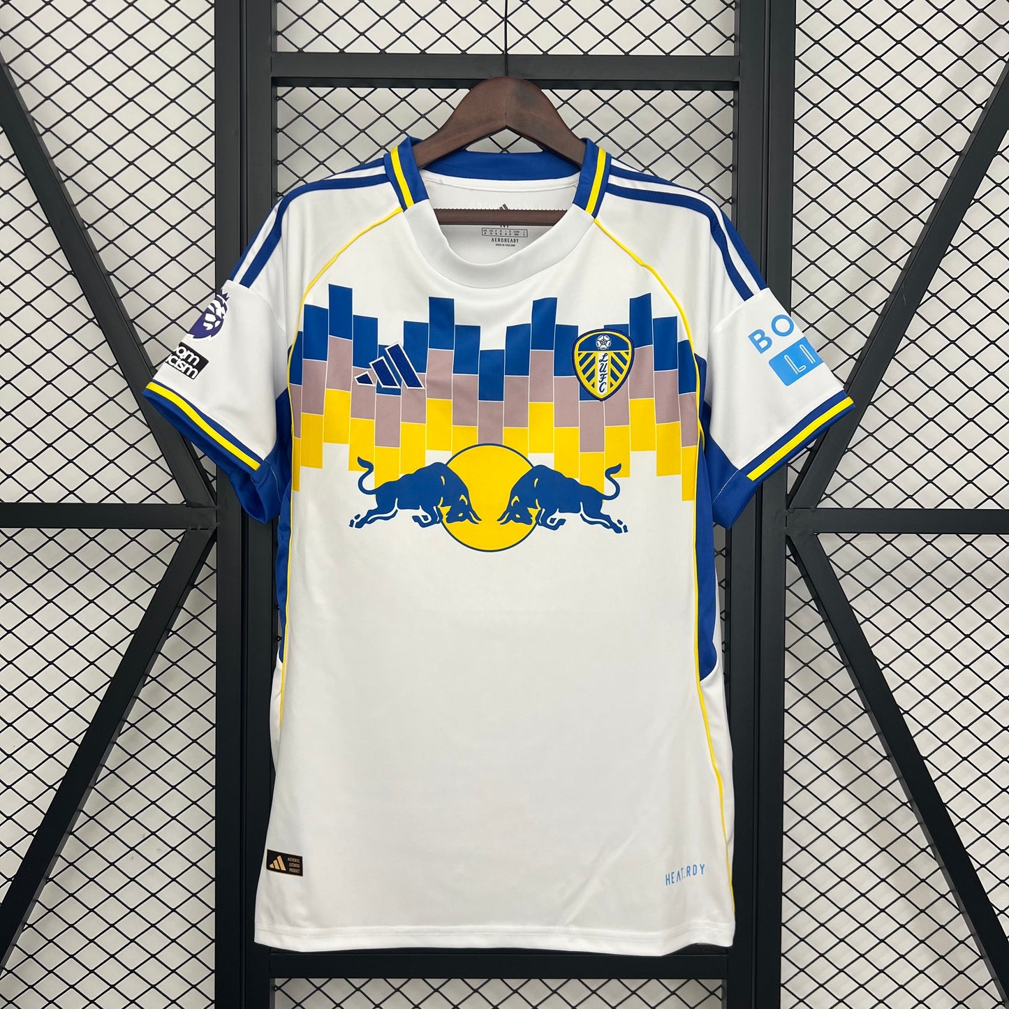 25/26 Leeds United Home Soccer Fan Jersey