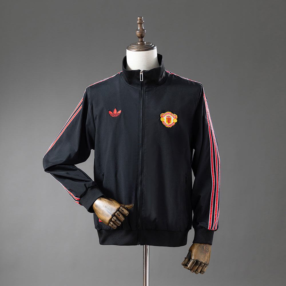 Manchester United Retro Windbreaker Black