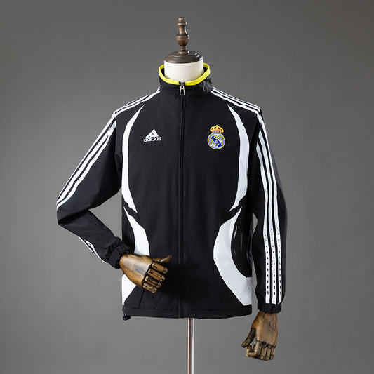 Real Madrid 06/07 Windbreaker - Black