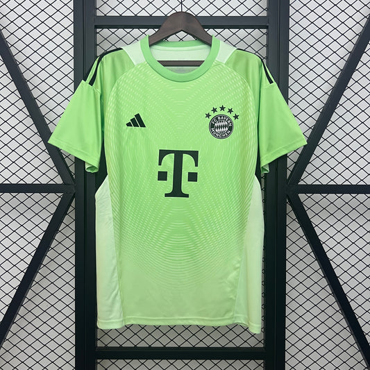 25/26 Bayern Munich Goalkeeper Green football Fan Jersey