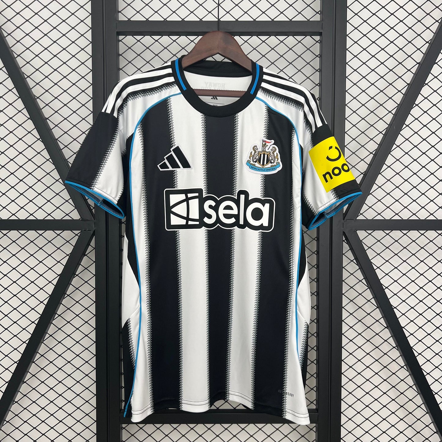 25/26 Newcastle United Home Soccer Fan Jersey